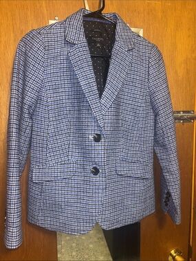 Talbots/Aberdeen Blue, White and Black Houndstooth Blazer